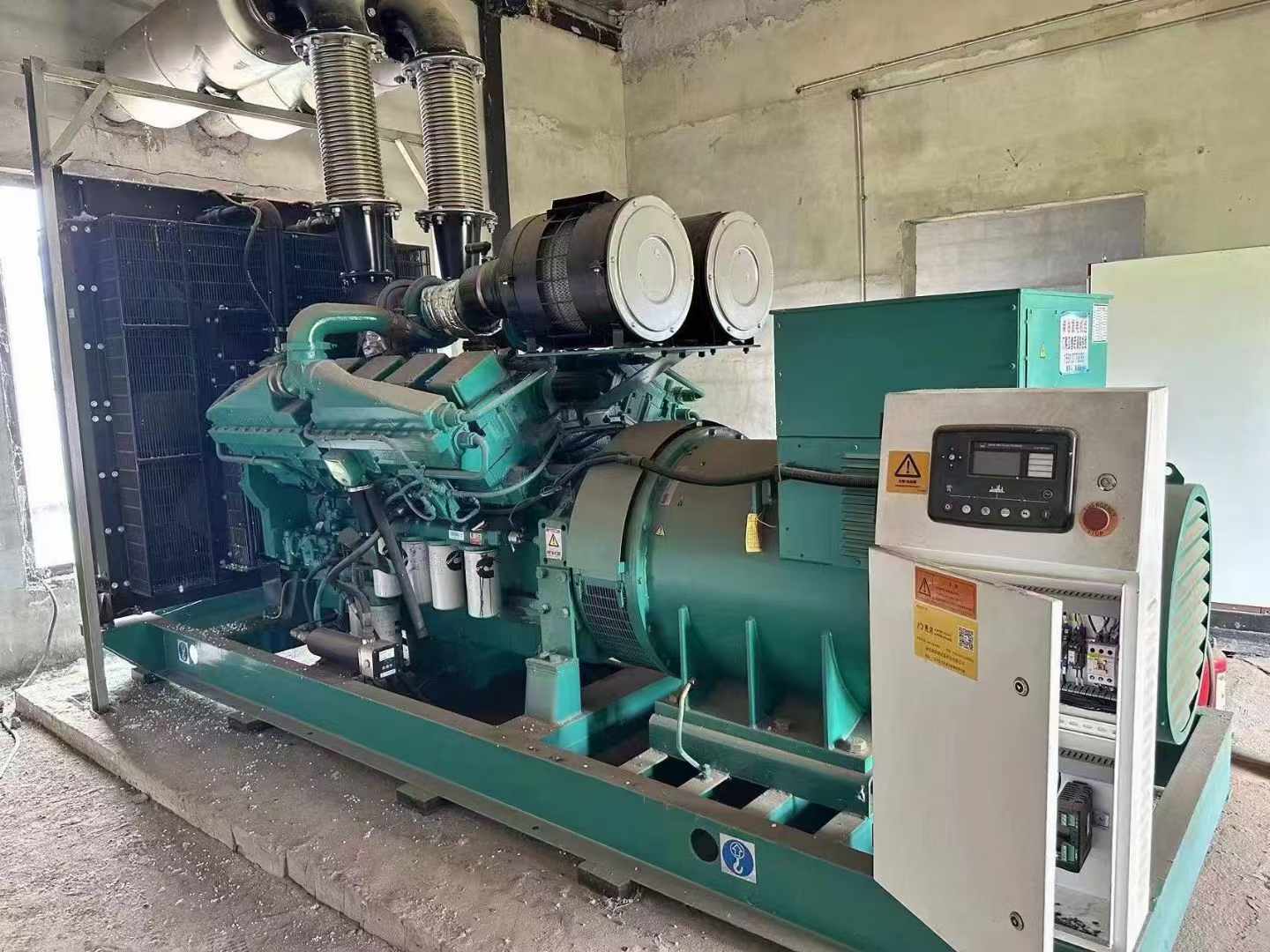 阿勒泰无功补偿装置的性能评估需要考虑哪些因素？